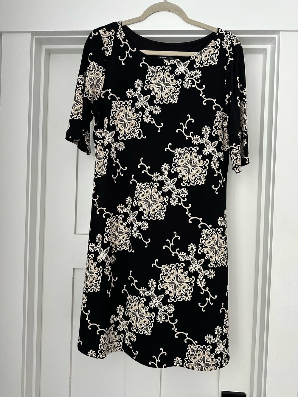 Black & Champagne Patterned Women's Dress